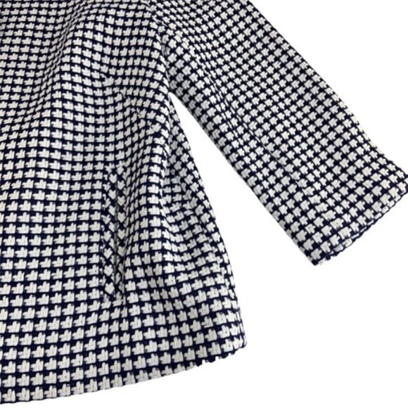 Talbots Blue and White Textured Blazer. - Picture 5 of 6